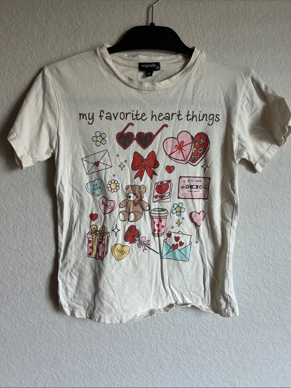 The Children's Place Cream Tee with Valentine Heart Graphics